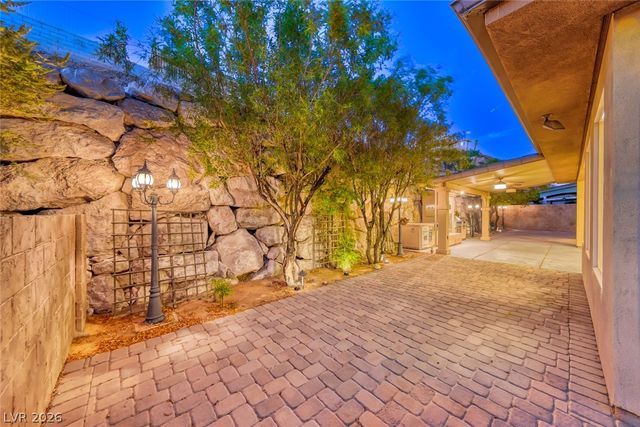 905 Rhyolite Terrace, Henderson, NV 89011