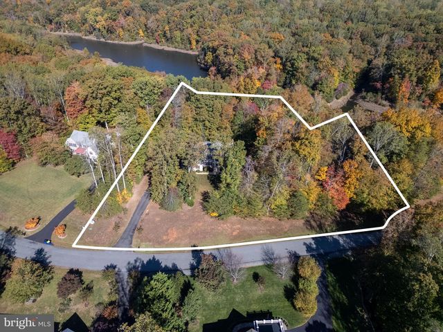 231 KIMBERWICK LN, Stafford, VA 22556