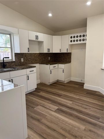 14750 SW 111th St 1, Miami, FL 33196