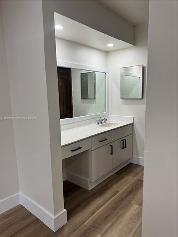 14750 SW 111th St 1, Miami, FL 33196