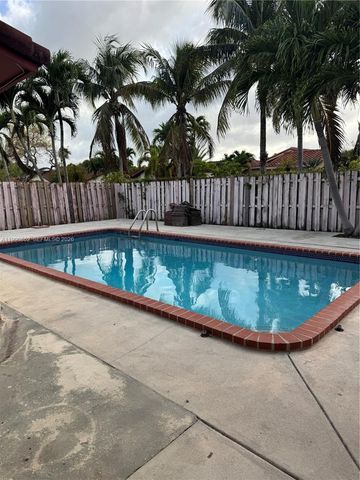 14750 SW 111th St 1, Miami, FL 33196