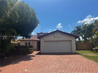 14750 SW 111th St 1, Miami, FL 33196