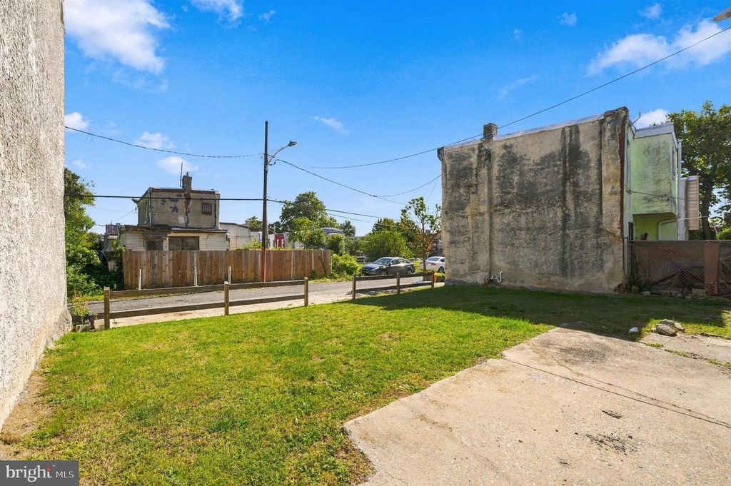 2422 N MOLE ST, PHILADELPHIA, PA 19132 — photo 2