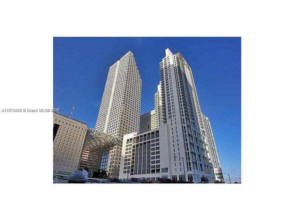 300 SOUTH BISCAYNE BLVD 3209, Miami, FL 33131