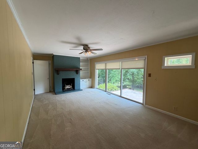 2950 Thornwood Drive, Macon, GA 31204