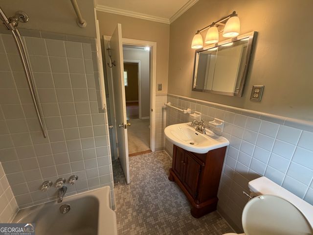 2950 Thornwood Drive, Macon, GA 31204