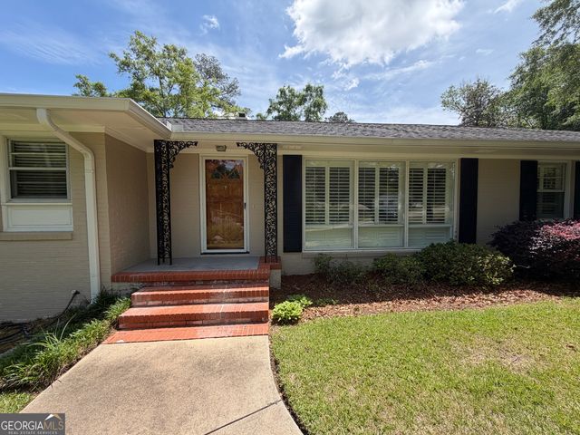 2950 Thornwood Drive, Macon, GA 31204