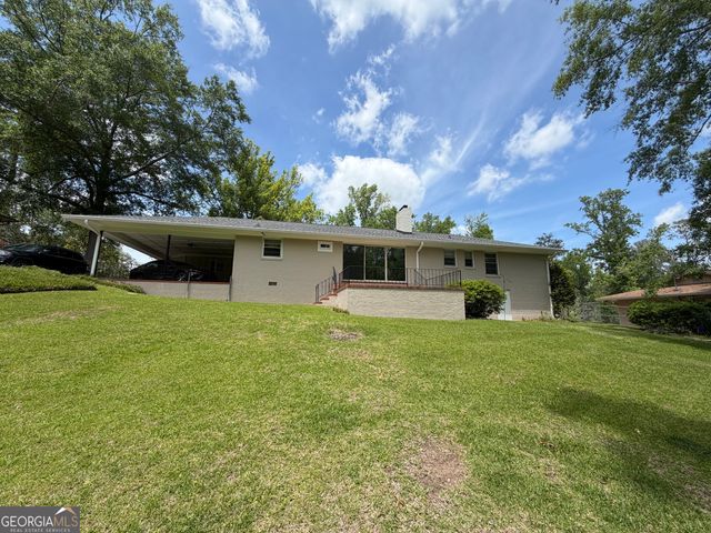 2950 Thornwood Drive, Macon, GA 31204
