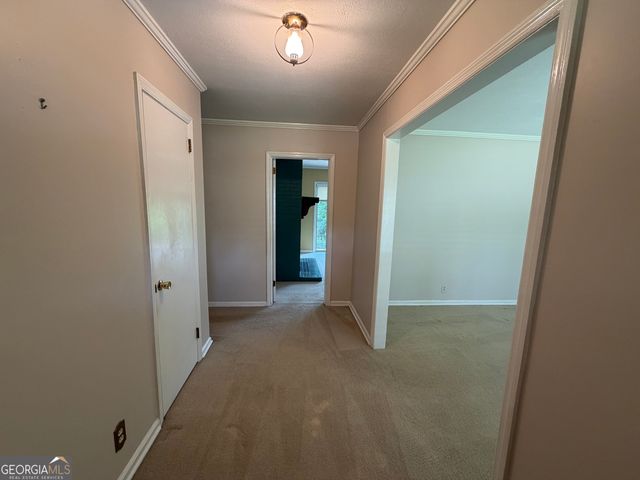 2950 Thornwood Drive, Macon, GA 31204