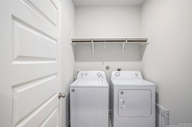 16615 Ginger Crossing, Elmendorf, TX 78112