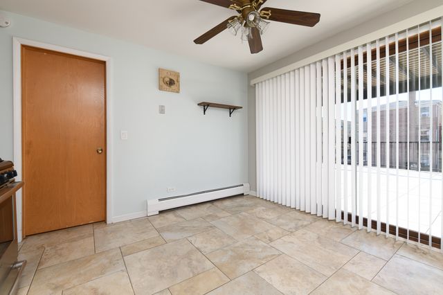 8629 W Summerdale Avenue 2, Chicago, IL 60656