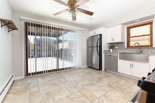 8629 W Summerdale Avenue 2, Chicago, IL 60656