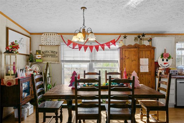 7041 NW County Road 2070, Barry, TX 75102