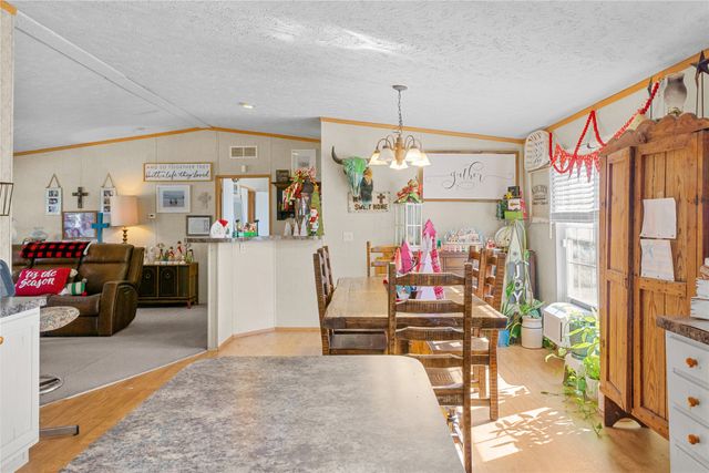 7041 NW County Road 2070, Barry, TX 75102