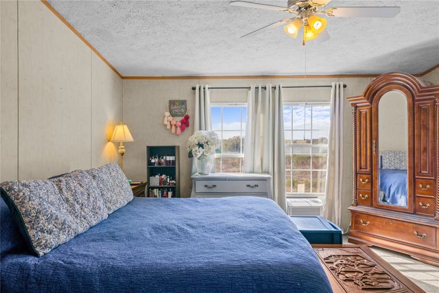 7041 NW County Road 2070, Barry, TX 75102