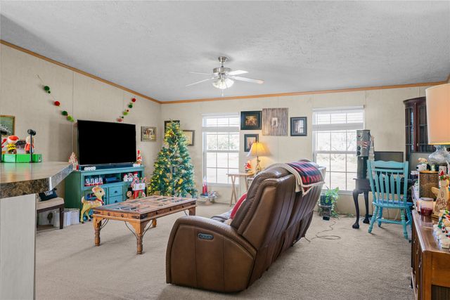 7041 NW County Road 2070, Barry, TX 75102