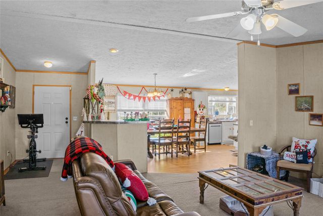 7041 NW County Road 2070, Barry, TX 75102