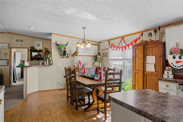 7041 NW County Road 2070, Barry, TX 75102