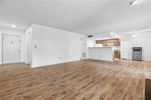 4055 Whitehall Way, Alpharetta, GA 30004