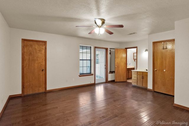 8205 Clint Drive, Shreveport, LA 71108