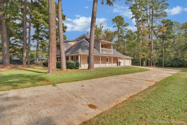 8205 Clint Drive, Shreveport, LA 71108