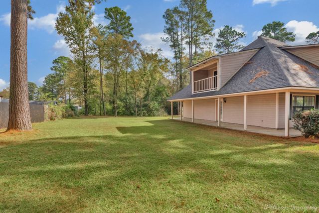 8205 Clint Drive, Shreveport, LA 71108