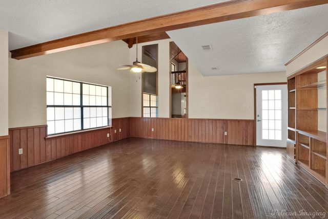 8205 Clint Drive, Shreveport, LA 71108