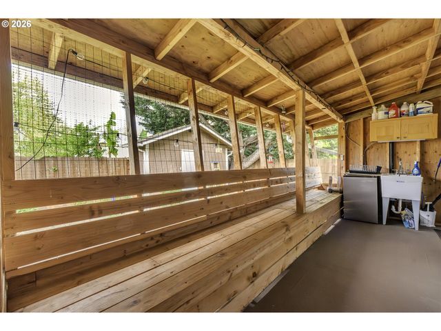 12075 Sw 9TH St, Beaverton, OR 97005