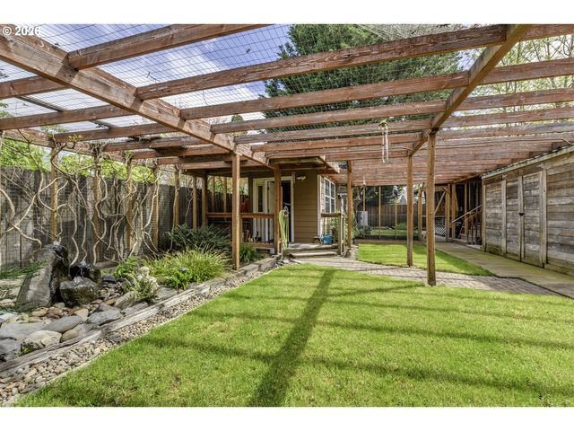 12075 Sw 9TH St, Beaverton, OR 97005