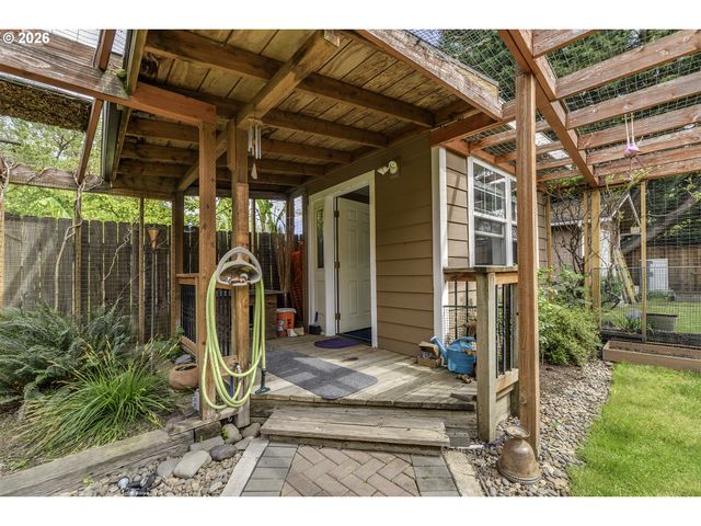 12075 Sw 9TH St, Beaverton, OR 97005