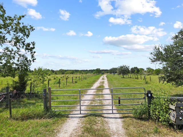 00 Hamshire Road, Hamshire, TX 77622