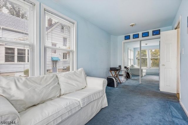 291 Parish Dr, Wayne Twp., NJ 07470