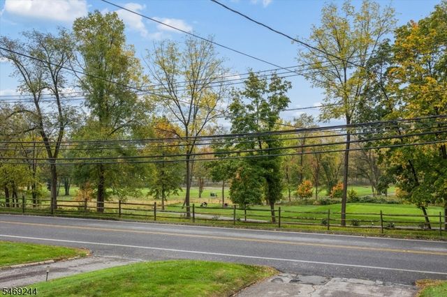 291 Parish Dr, Wayne Twp., NJ 07470