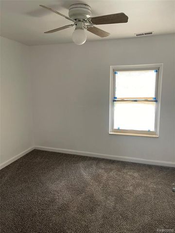 1093 Meadowlawn Drive, Pontiac, MI 48340