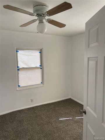 1093 Meadowlawn Drive, Pontiac, MI 48340