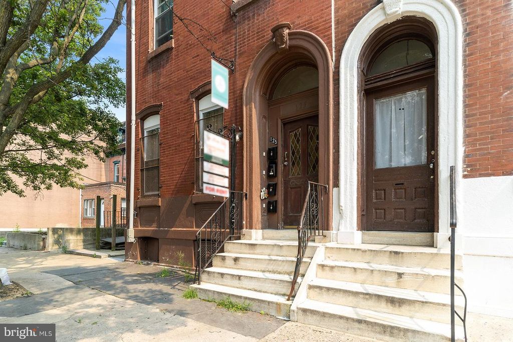 125 W SUSQUEHANNA AVE, Philadelphia, PA 19122