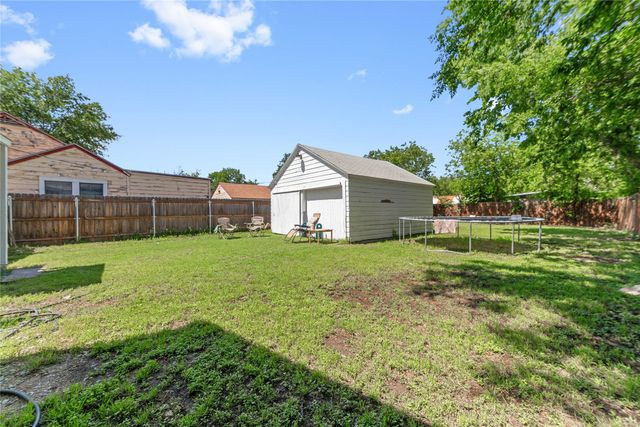 2612 1st Street, Brownwood, TX 76801