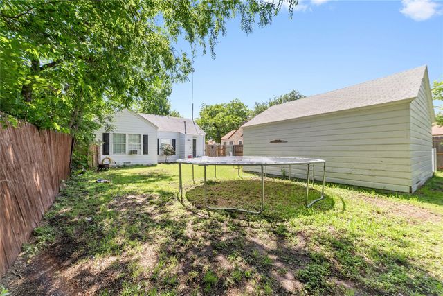 2612 1st Street, Brownwood, TX 76801