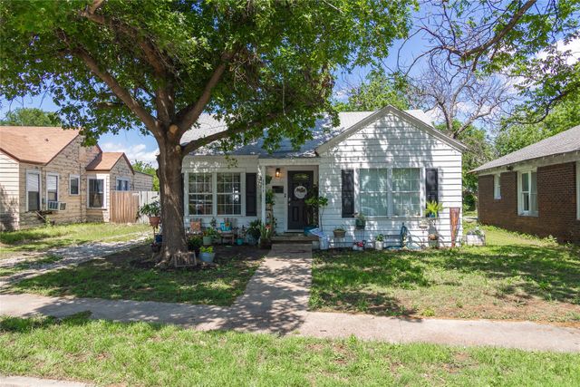 2612 1st Street, Brownwood, TX 76801