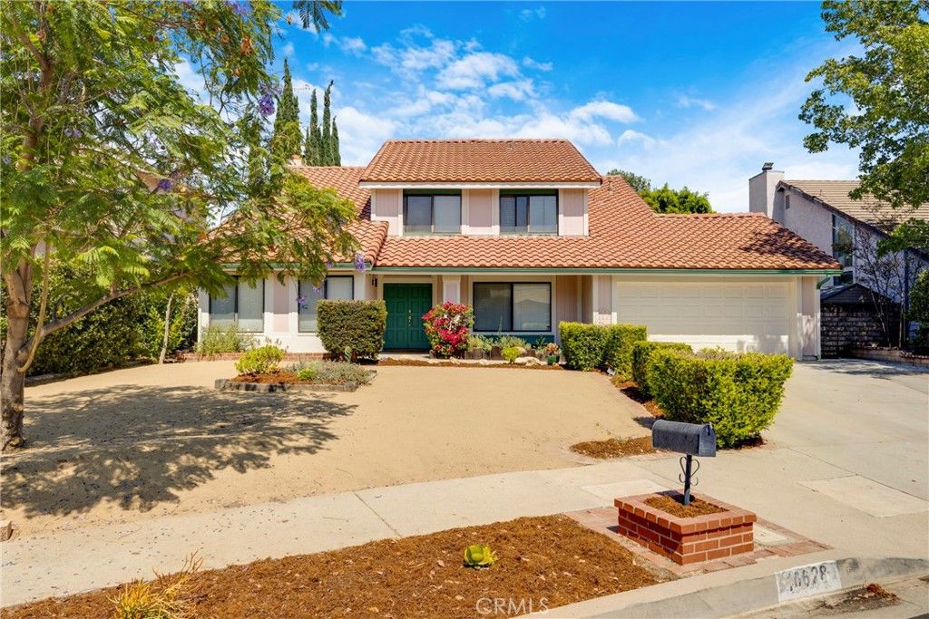 Image 2 of property listing at 10628 Alabama Avenue, Chatsworth, CA 91311