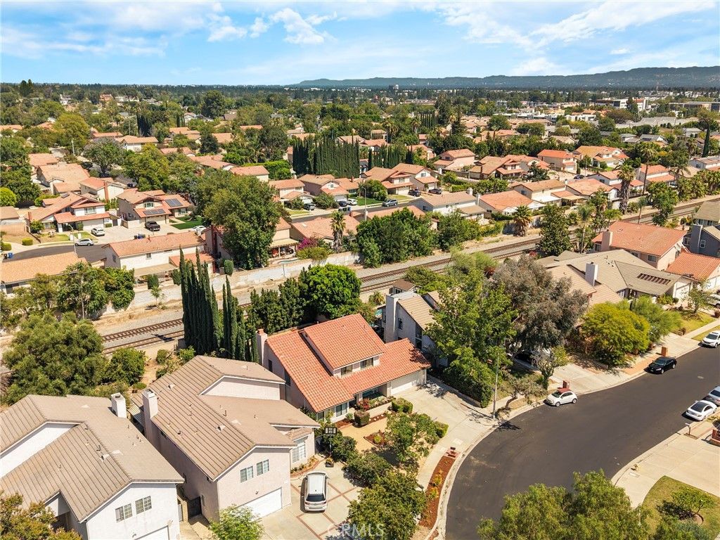 Image 34 of property listing at 10628 Alabama Avenue, Chatsworth, CA 91311