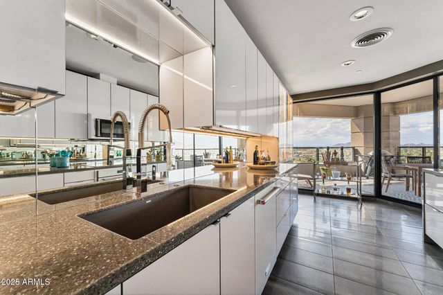 1040 E OSBORN Road 1103, Phoenix, AZ 85014