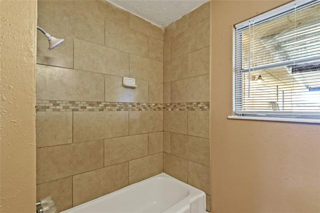 2817 Lancaster Lane, Pasadena, TX 77506
