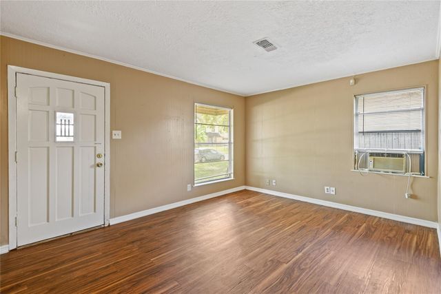 2817 Lancaster Lane, Pasadena, TX 77506