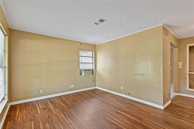 2817 Lancaster Lane, Pasadena, TX 77506