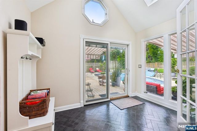 757 Kinderkamack Road, Oradell, NJ 07649