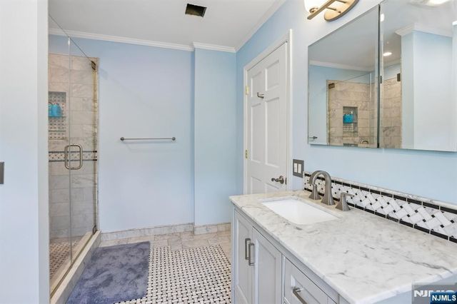 757 Kinderkamack Road, Oradell, NJ 07649