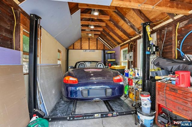 757 Kinderkamack Road, Oradell, NJ 07649