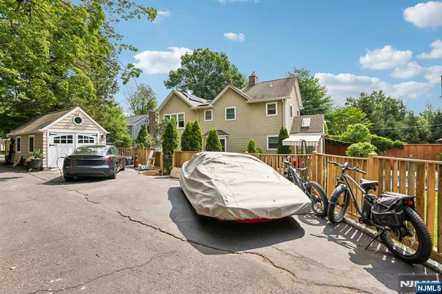 757 Kinderkamack Road, Oradell, NJ 07649