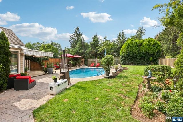 757 Kinderkamack Road, Oradell, NJ 07649